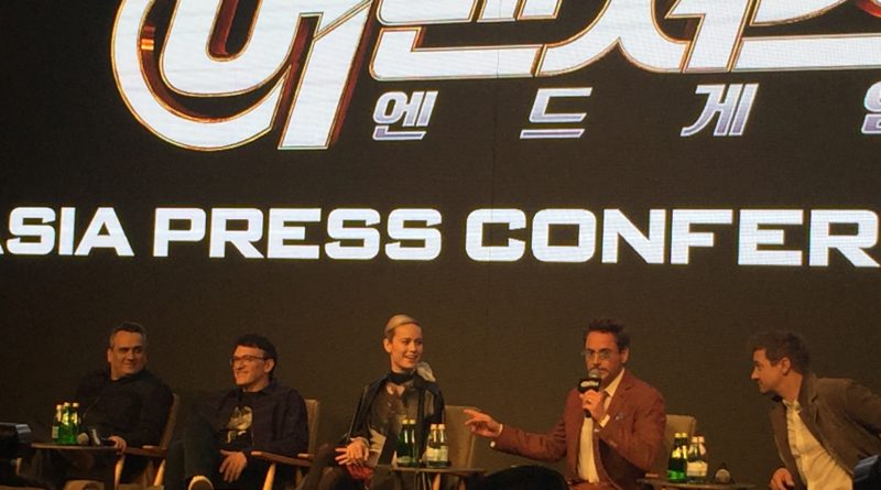 어벤저스 엔드게임 내한 기자간담회에 참석한 배우들과 감독