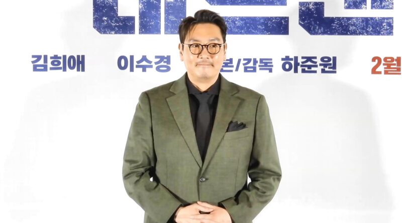 배우 조진웅