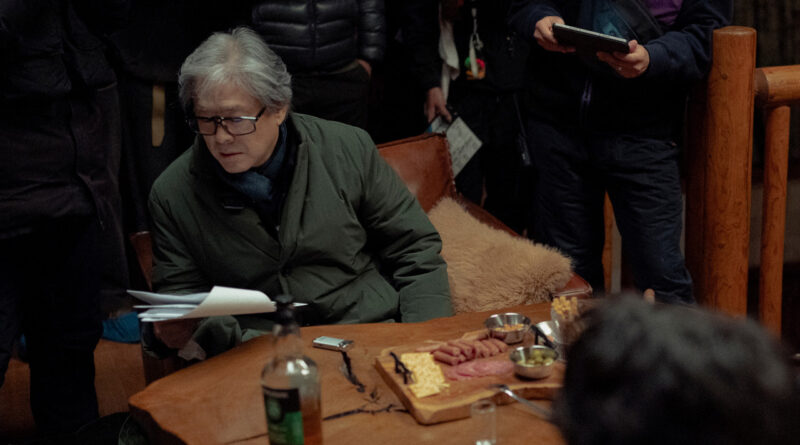 연기지도 중인 박찬욱 감독