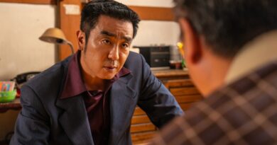 디즈니+의 오리지널 드라마 파인: 촌뜨기들 스틸컷