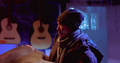 영화 슬라이드 스트럼 뮤트 스틸컷