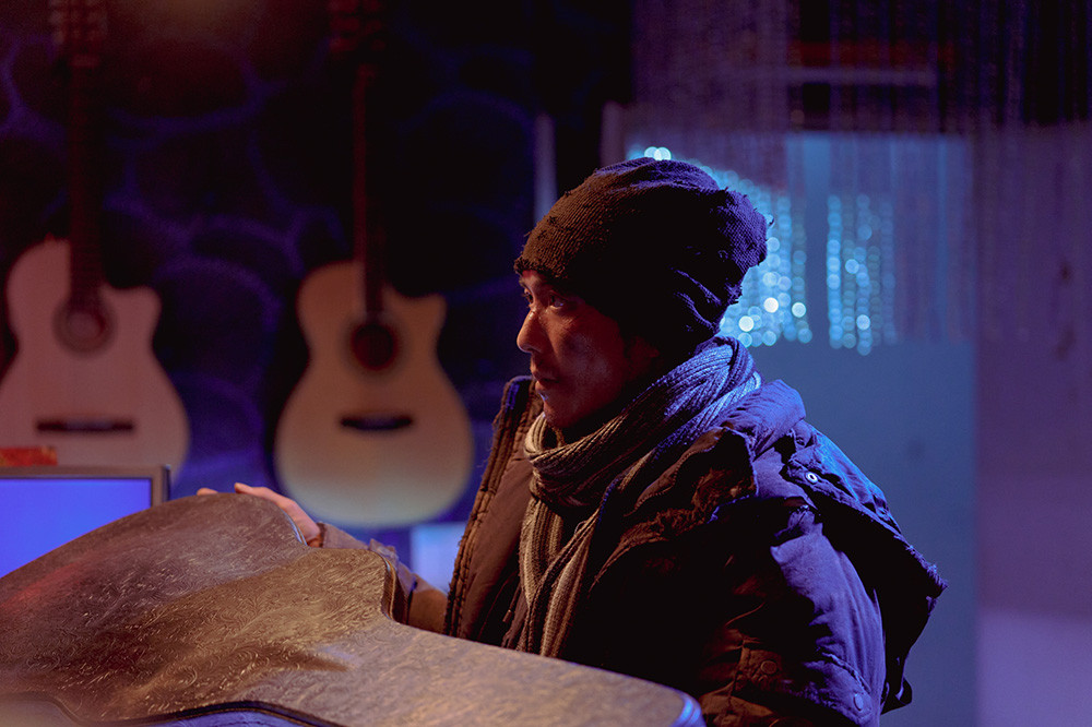 영화 슬라이드 스트럼 뮤트 스틸컷